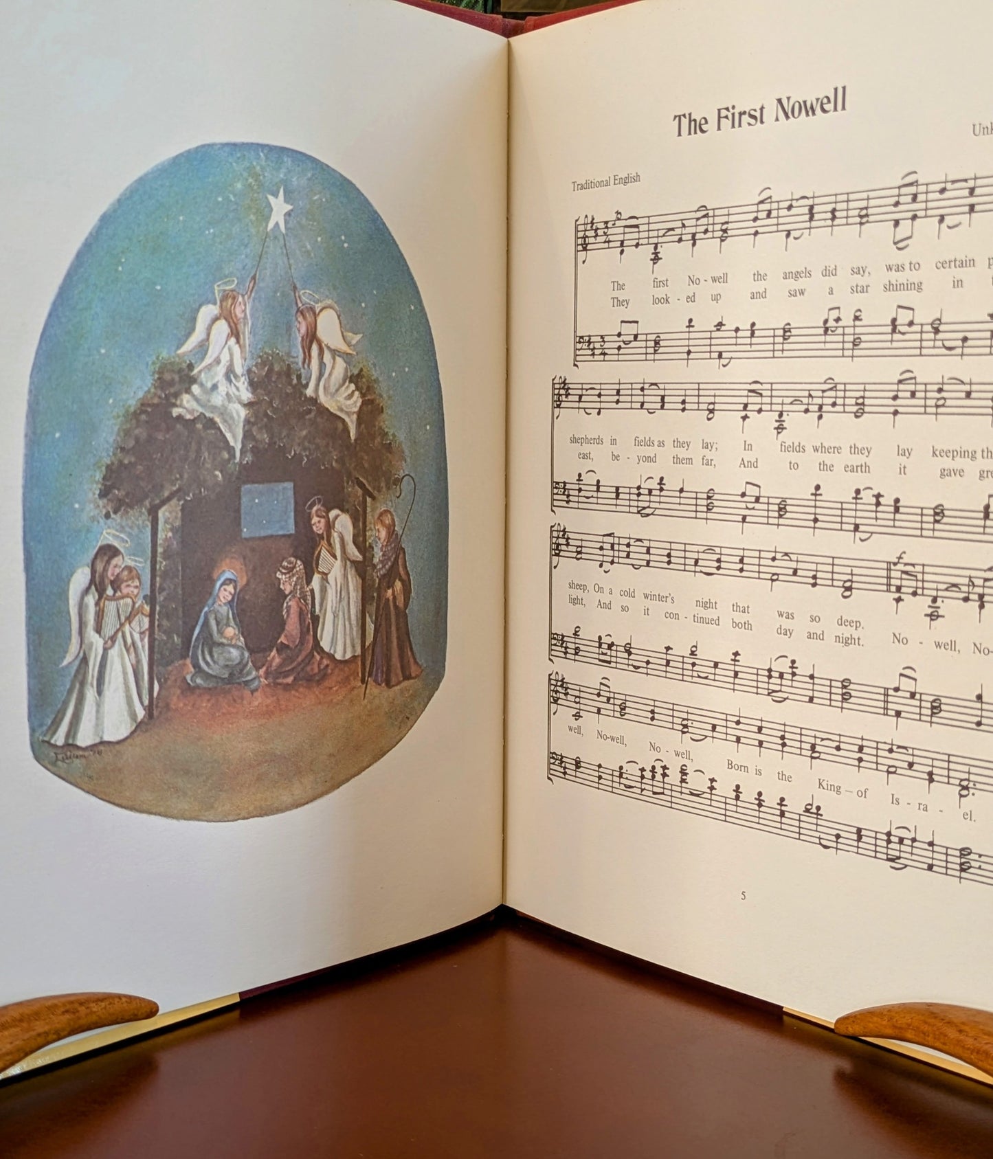 PAIR OF TASHA TUDOR ILLUSTRATED CHRISTMAS BOOKS 1976-80