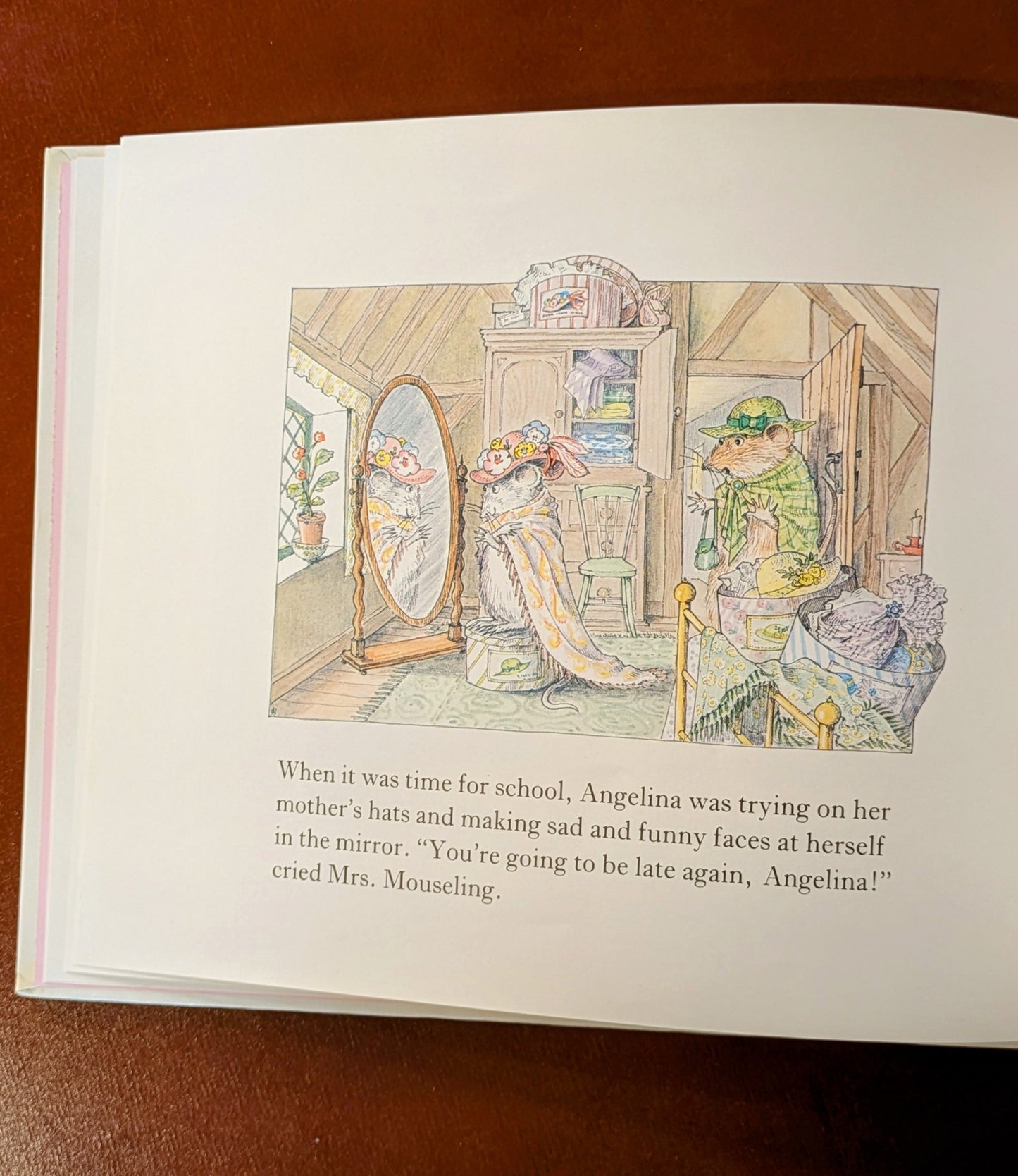 HELEN CRAIG "ANGELINA BALLERINA" PICTUREBOOK FIRST US EDITION 1983